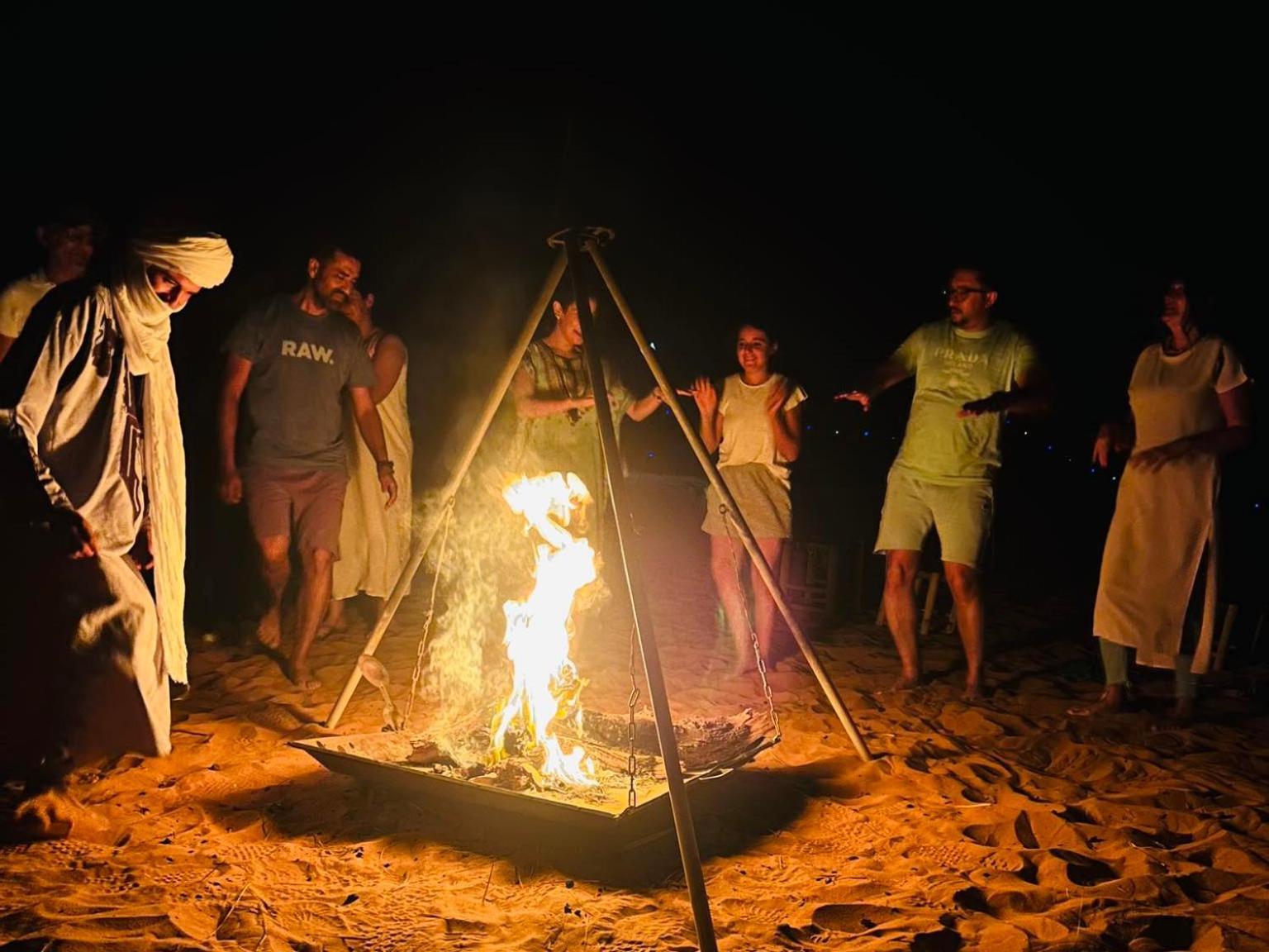 Camp Under Stars (Adults Only) Merzouga Extérieur photo